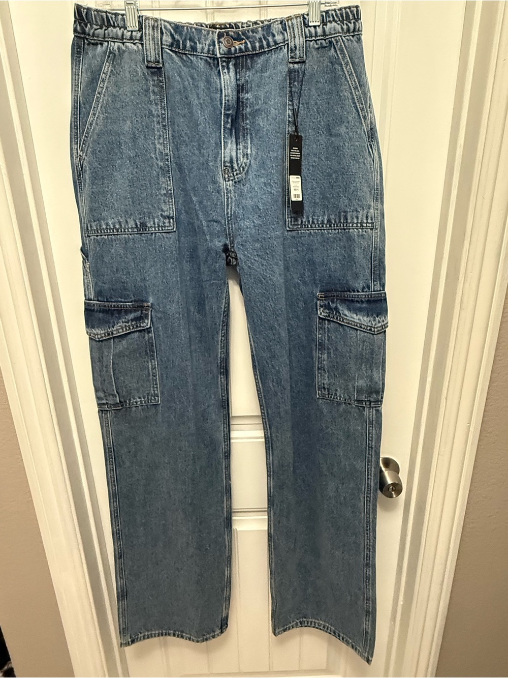 Fashion Nova Juniors Medium Wash Blue Cargo Pocket Jeans Size 15 (52-5)